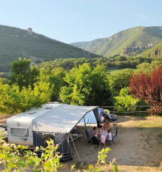 Campingpitch including 2 people, electricity and car 2 Ppl. - RCN Val de Cantobre