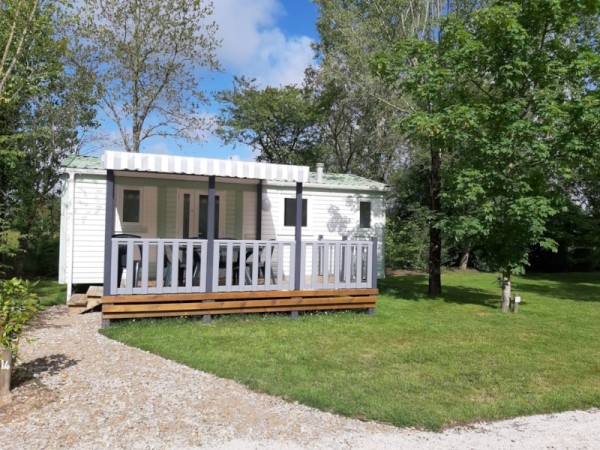 Mobil-home  ECO 2 bedrooms (ceiling 2m10) 1/6 Ppl. - Camping Les Charmes