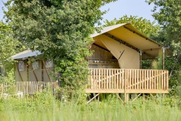 Tent Glamping Natura Lodge**** 2 bedrooms 6 Ppl. - YELLOH! VILLAGE - LES MOUETTES
