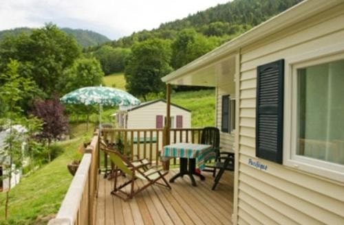 LES CONFORTS - 27 m² - 2 bedrooms - Half-covered terrace 6 Ppl. - Camping LE RUISSEAU