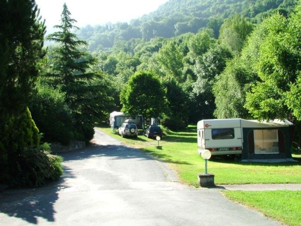 Emplacement 2/6 Pers. - Camping Les Cascades