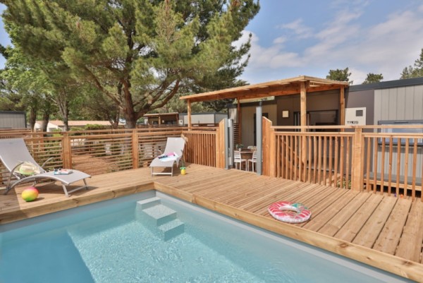 Camping Les Peupliers****