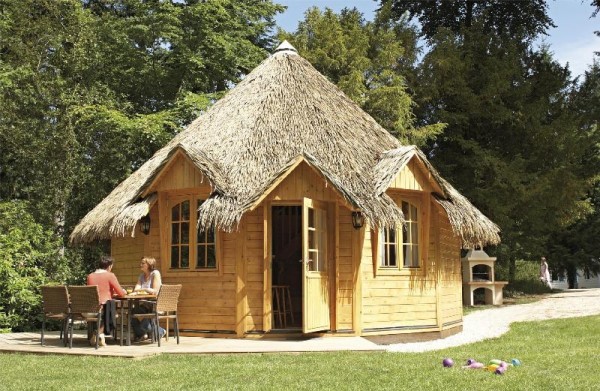 Cottage'hutte - 2 chambres - 1 salle de bain - 5/7 Pers. - Castel Camping Les Ormes, Domaine & Resort