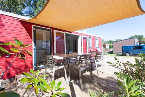 Mobile-home Rubis Premium 32m² (3 chambres) + climatisation + TV + 1 parking 6 Pers. - Flower Camping les Chênes Rouges