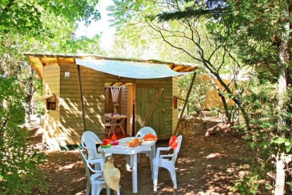 Cabane Ti Bonheur 24 m² + terrasse 9 m² 6 Pers. - Camping AU P'TIT BONHEUR