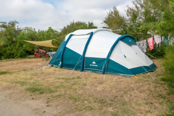 Package COMFORT  : Pitch + car + electricity 10A + Water and drainage point 2/6 Ppl. - Camping Cala Gogo