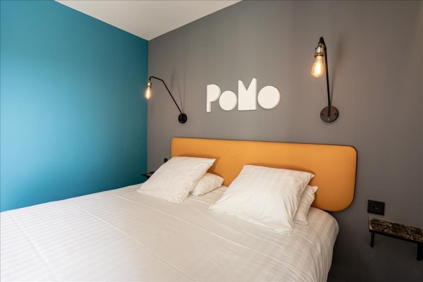 Double room - Classic with double bed - PoMo Hôtel & Restaurant