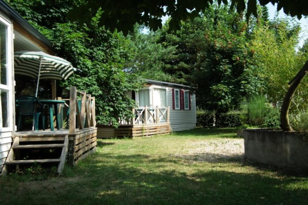 Mobile home Standard 29m² 2 rooms + terrace 12m² + TV + air-conditioning 5 Ppl. - Flower Camping Le Jardin de Sully