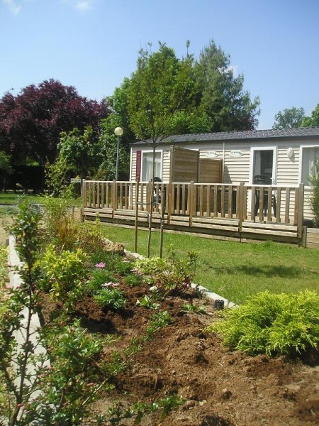 Mobile home Standard 16m² 1 room + terrace 9m² + TV 2 Ppl. - Flower Camping Le Jardin de Sully