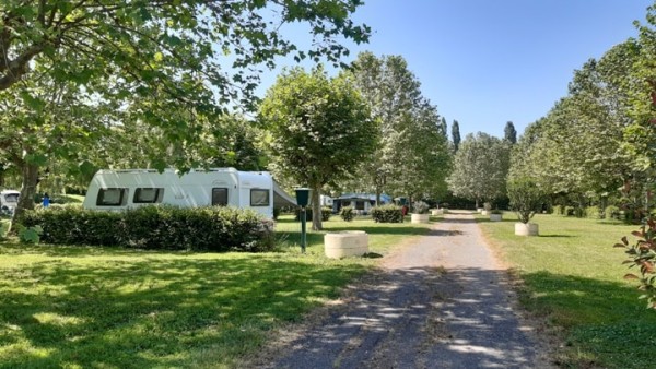 Camping de Thoissey - Val de Saône