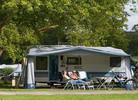 Emplacement à la saison ( Caravane, Mobil-home, Tiny house) 1/6 Pers. - Camping de Thoissey - Val de Saône