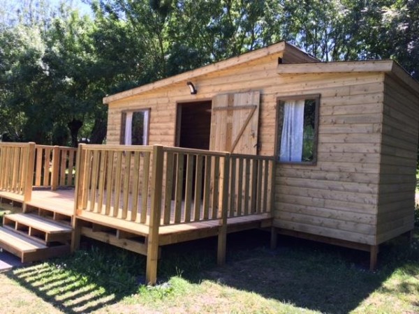 Wooden cabin Family 3 bedrooms 25m² (without toilet blocks) + terrace 6 Ppl. - Flower Camping du Port Caroline