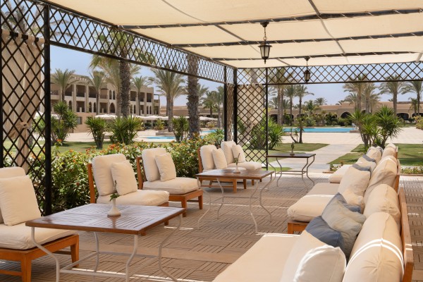 Jaz oriental Almaza Bay