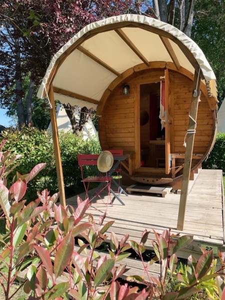 Barrel (1 bedroom) without toilet block 2 Ppl. - Camping L'Étang du Pays Blanc