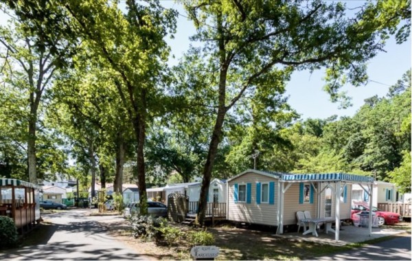Camping Le Blayais et l'Alicat