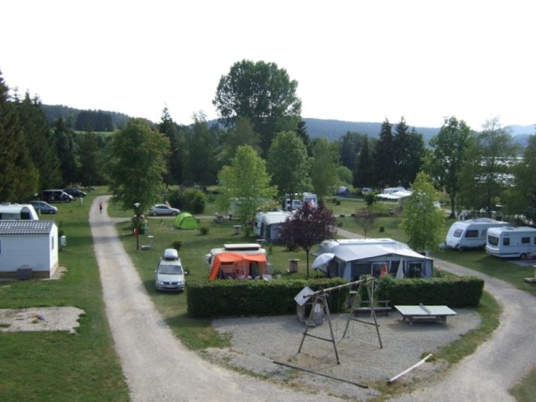 CAMPING DU LAC DE REMORAY