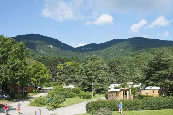 Huttopia Divonne Les Bains