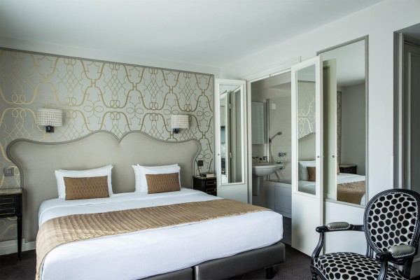 Hotel St Petersbourg Paris