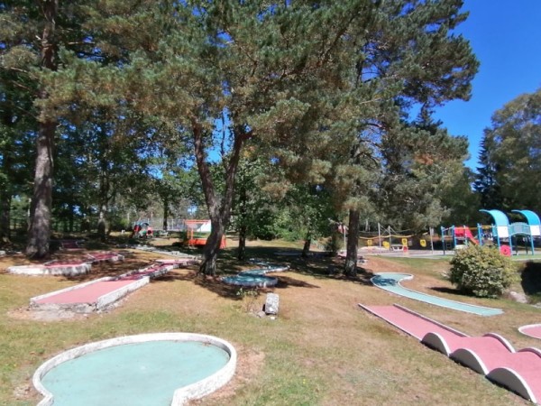 Camping Aux Portes Des Mille Sources