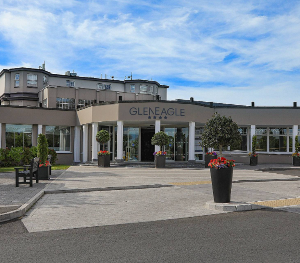 The Gleneagle Hotel & Apartments