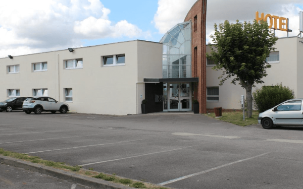 INITIAL BY BALLADINS BETHUNE