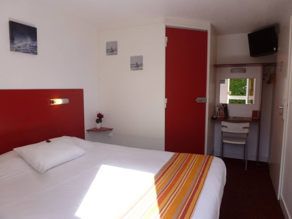 INITIAL BY BALLADINS BORDEAUX / EYSINES