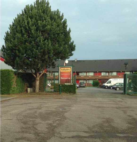 INITIAL BY BALLADINS DIEPPE