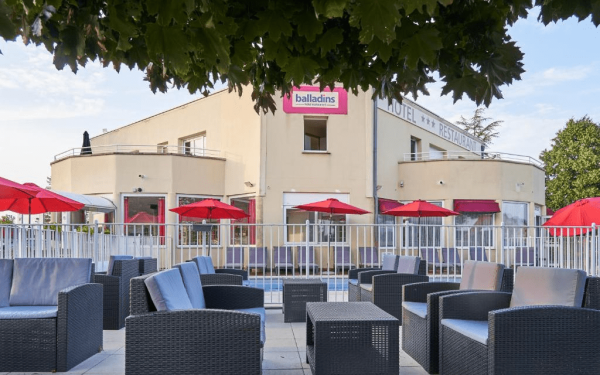 AUTHENTIC BY BALLADINS DIJON / MARSANNAY LA COTE