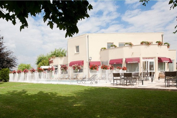 AUTHENTIC BY BALLADINS DIJON / MARSANNAY LA COTE