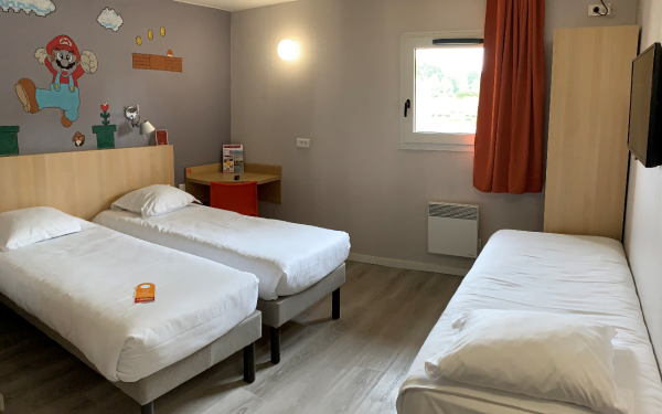 STANDARD ROOM - 3 SINGLE BEDS - INITIAL BY BALLADINS TOURS SUD