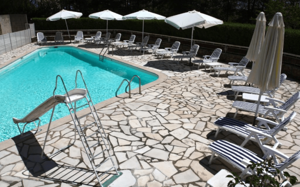 HOTEL  AUTHENTIC BY BALLADINS RODEZ / LE SEGALA