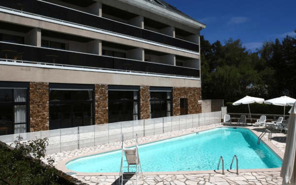 HOTEL  AUTHENTIC BY BALLADINS RODEZ / LE SEGALA