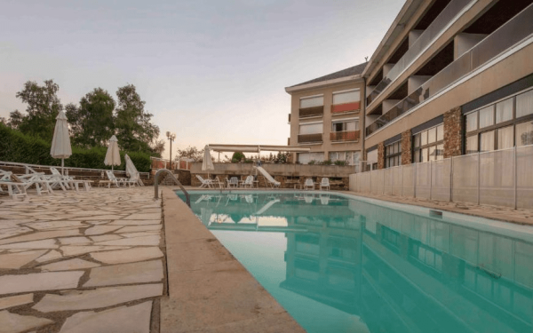 HOTEL  AUTHENTIC BY BALLADINS RODEZ / LE SEGALA