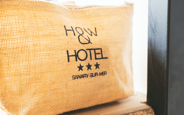 HOLIDAYS & WORK HOTEL