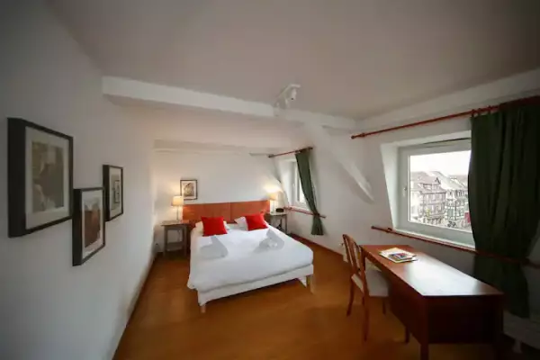 Duplex HERZOG Center city