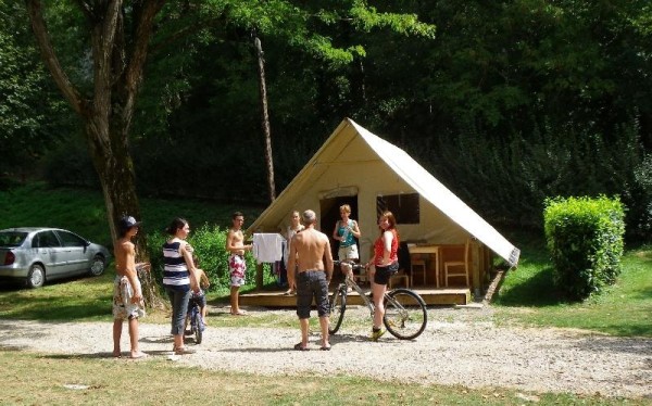 Tent Lodge Amazone 22m² without toilet blocks 2/4 Ppl. - Camping Qualité le Val de Saures