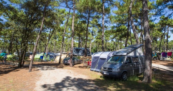 Package minibus 2/6 Ppl. - Airotel Camping de La Côte d'Argent