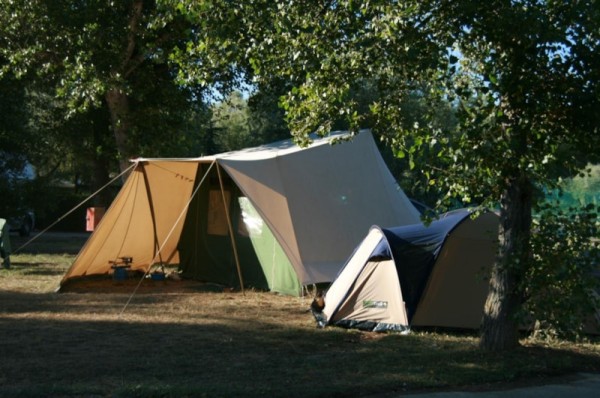Simple pitch with electricity (tent) 1/6 Ppl. - Camping Sunêlia L'Hippocampe