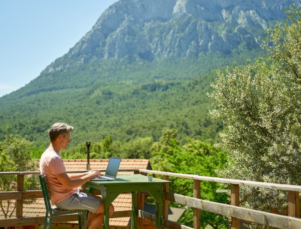 Travailler tout en voyageant, une tendance qui se développe !